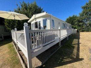 6 berth caravan with decking at Cherry Tree Park in Norfolk ref 70014TG, Great Yarmouth